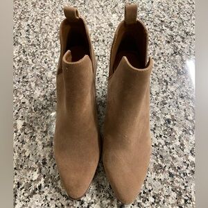 Universal Thread Brown Ankle Booties